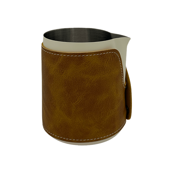 BaristaDelight henkellose Milchkanne mit Leder-Hülle