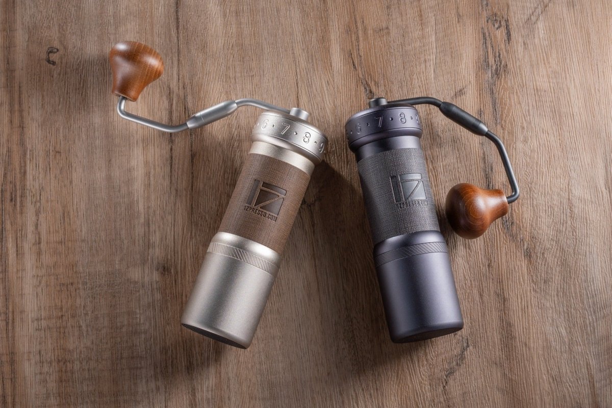 1Zpresso K-Ultra Handmühle – Silver & Iron Grey