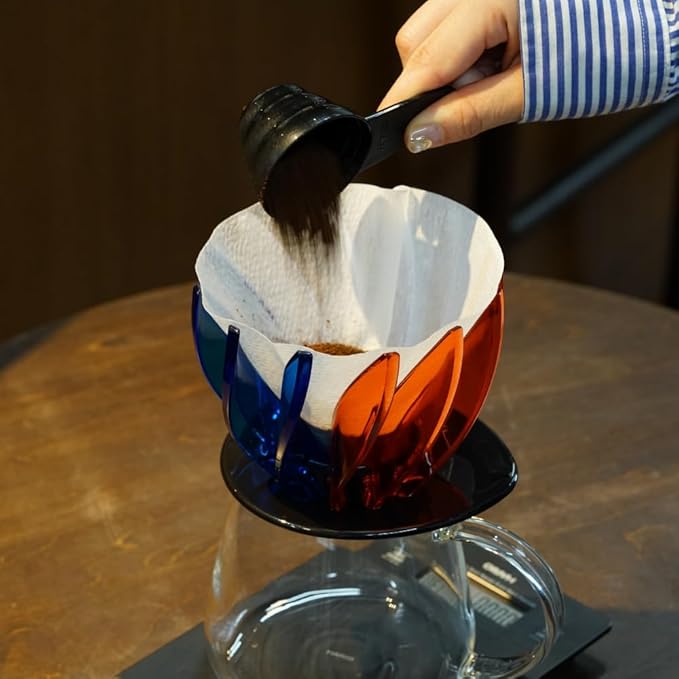 Hario V60 Dripper Suiren – Eleganter Pour-Over-Brewer aus PCT-Resin
