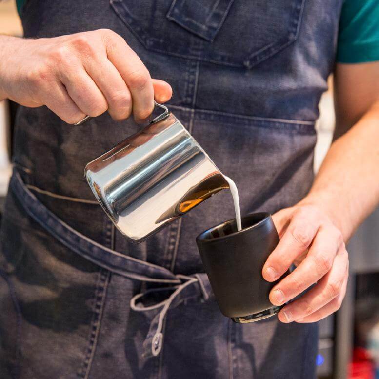Fellow Eddy Milchkännchen – Präzisions-Werkzeug für Latte Art