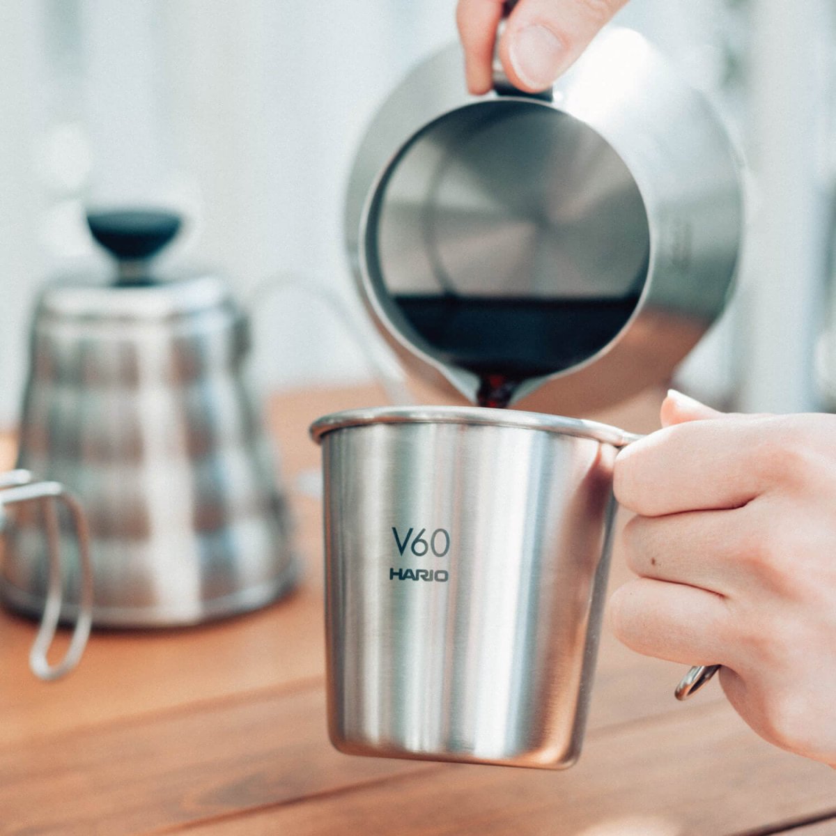 Hario Outdoor V60 Metall-Stapel-Becher – 320 ml